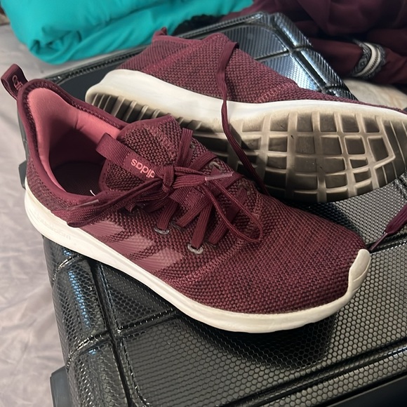 Adidas - Picture 4 of 5